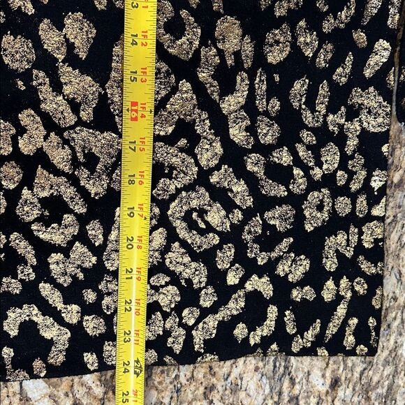 In Italy Metallic Leopard Print Long Sleeve Blouse Top One Size - Picture 9 of 9